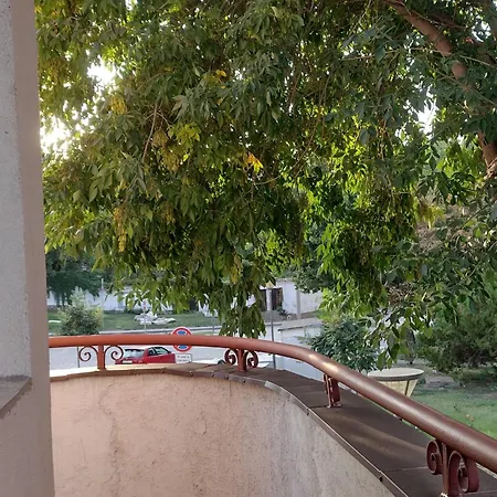 East Gate Guest בית הארחה *