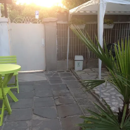 Pensión East Gate Guest